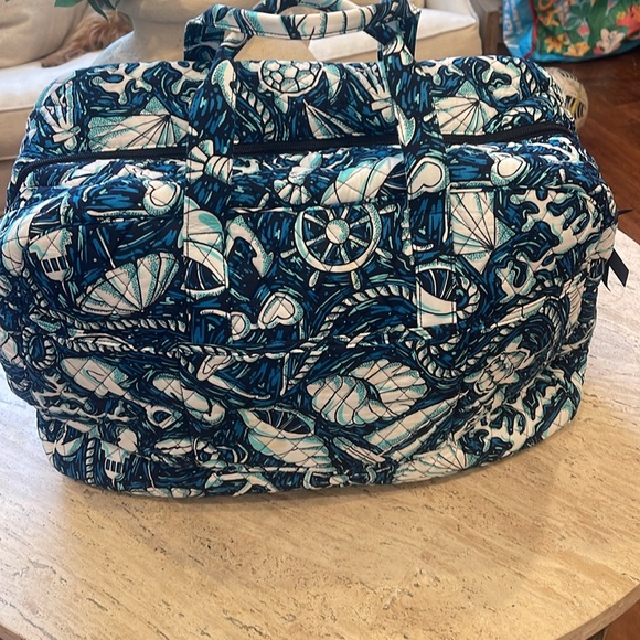 NWT Vera Bradley Grand Traveler Bag
Shore Enough - Picture 5 of 8
